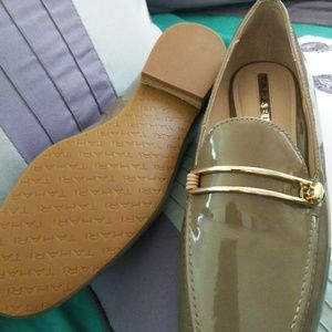 Tahari Cafe Salty loafers